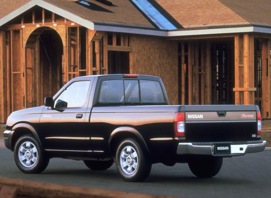  Nissan Frontier Regular Cab 1997 года  (фото 2 из 2)